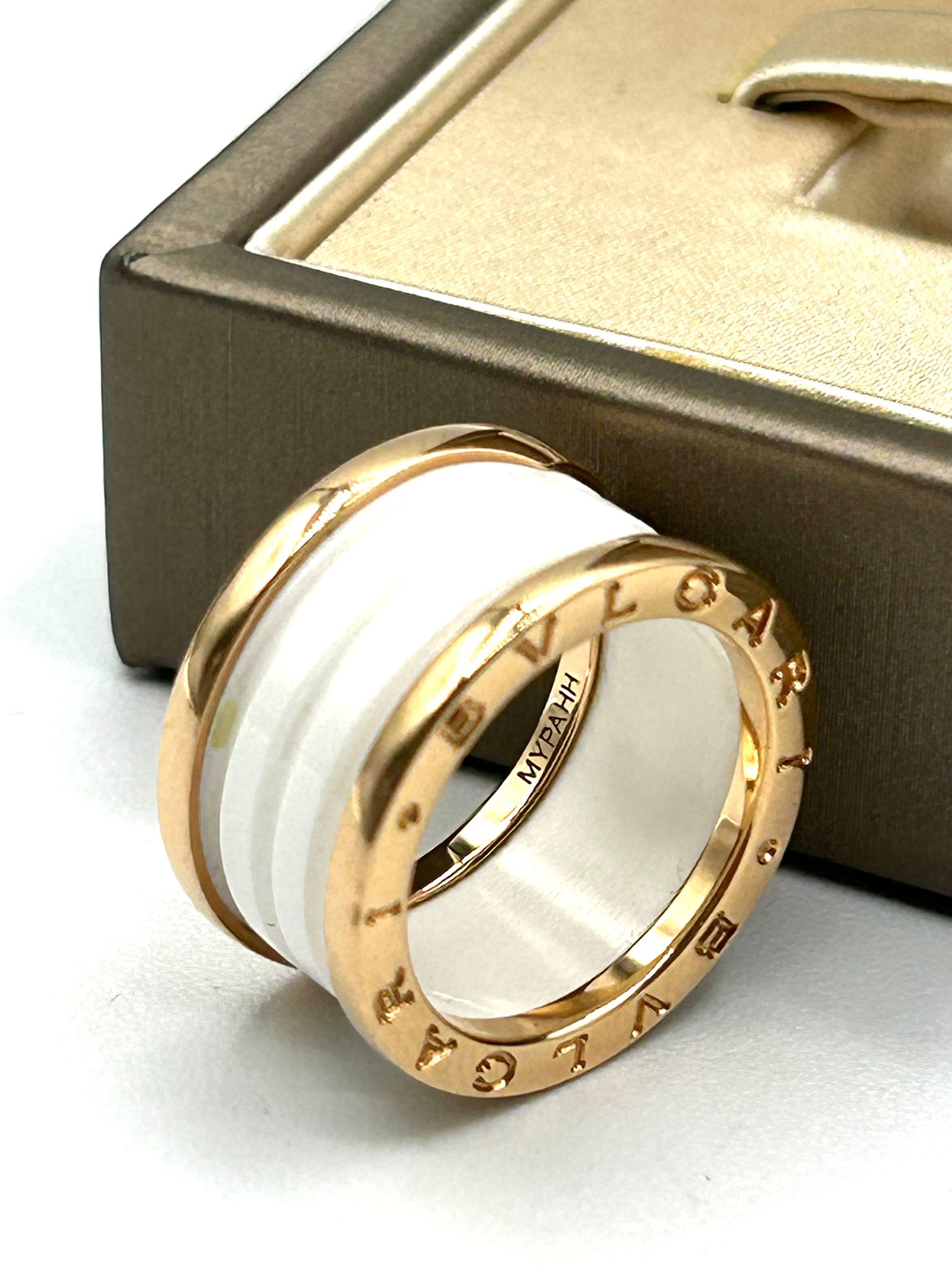 anillo Bvlgari B.Zero1