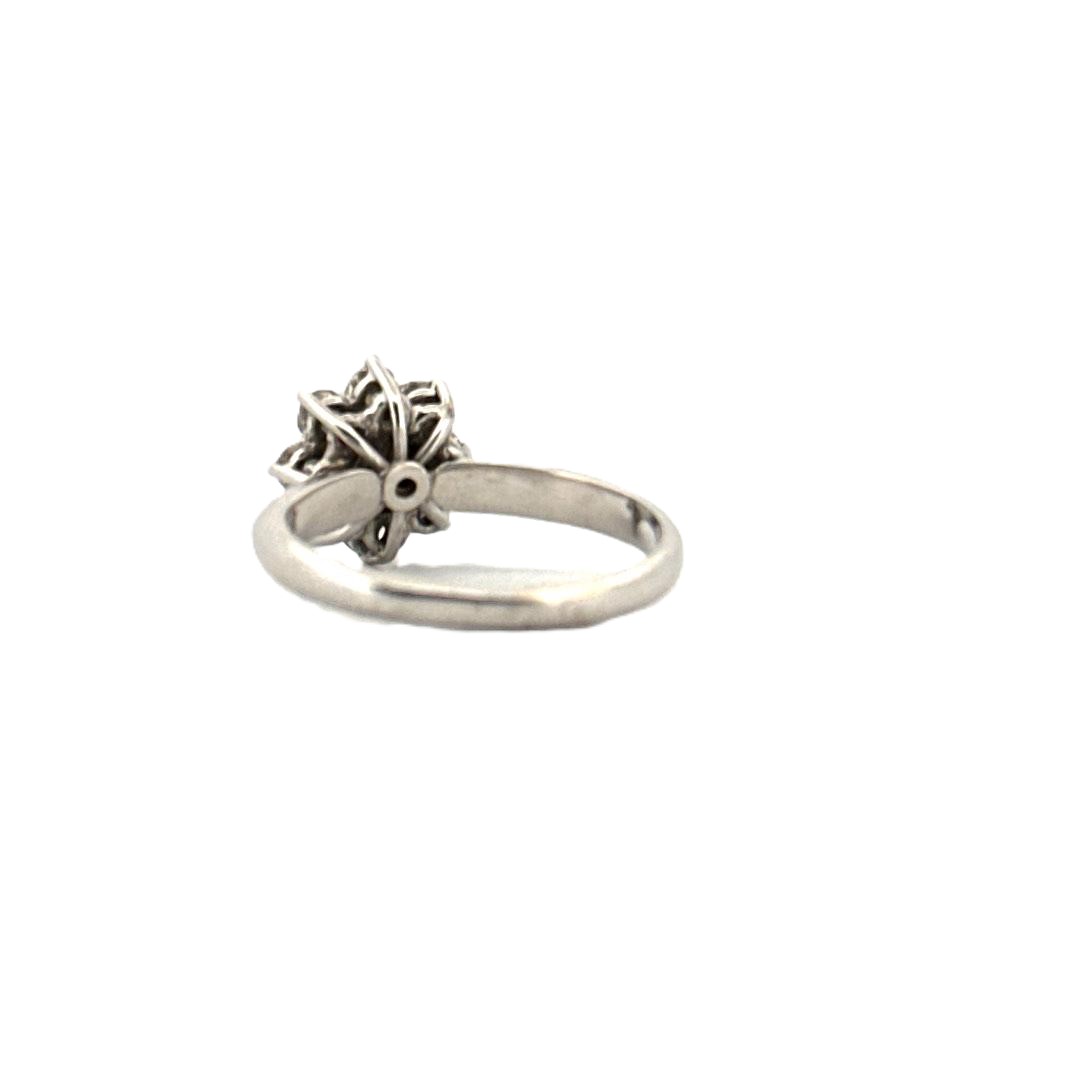 anillo de oro blanco y diamantes