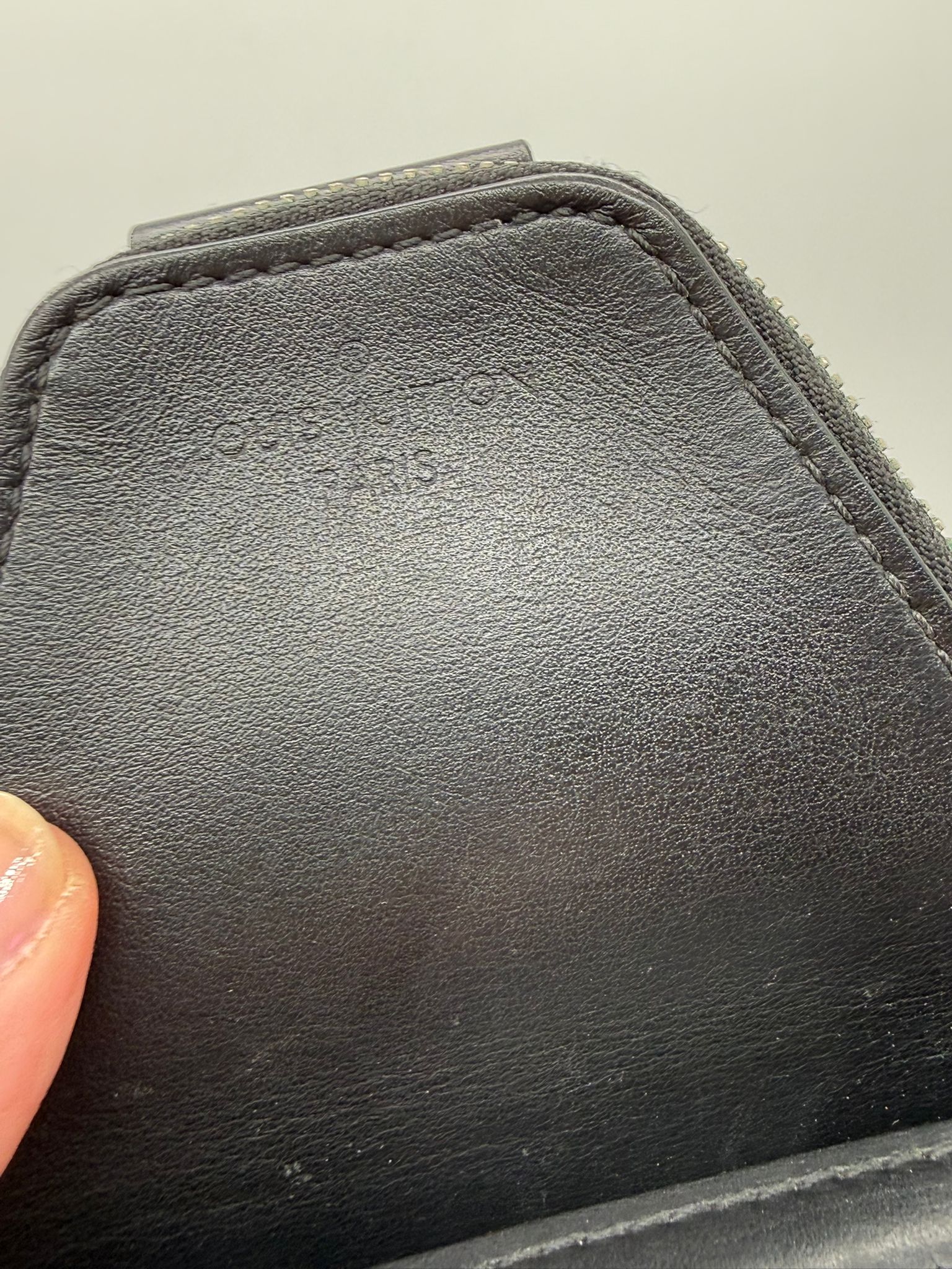 avenue sling louis vuitton