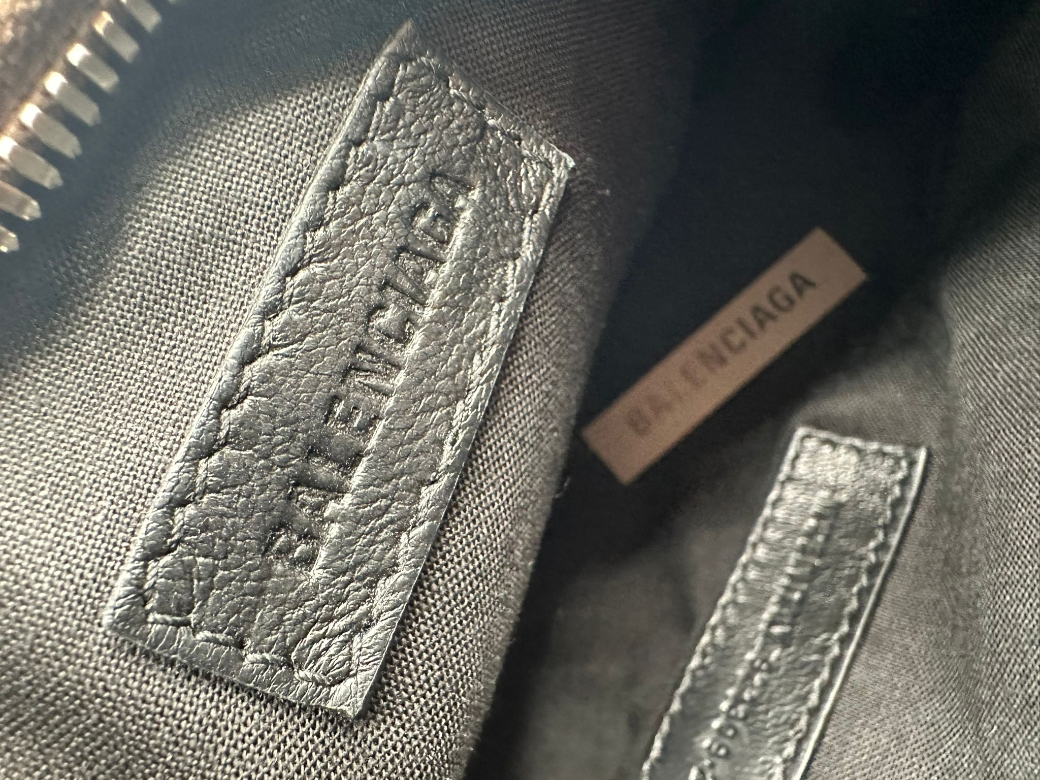 Balenciaga Le Cagole XS