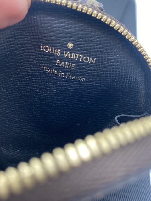 Bandolera Louis Vuitton con monedero incorporado