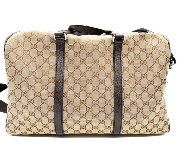 Bolsa de viaje Gucci GG supreme.