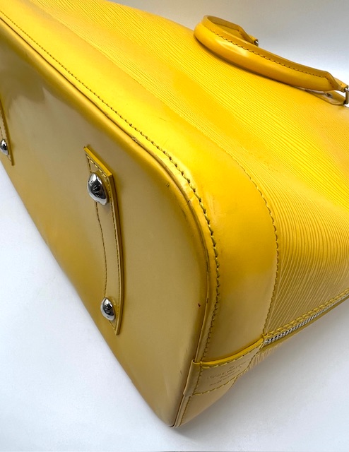 Bolso Alma Louis Vuitton GM epi amarilla