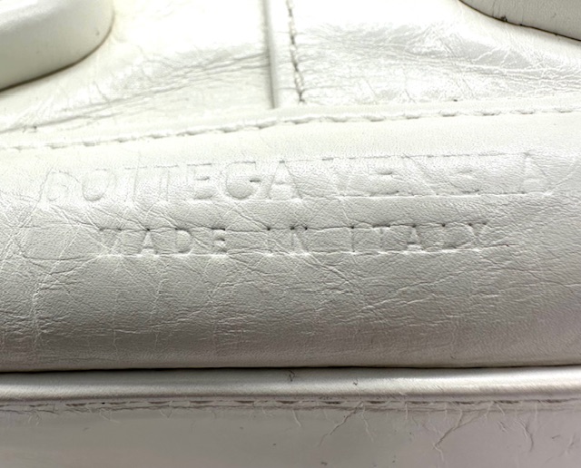 Bolso Bottega Veneta, Arco de cuero.