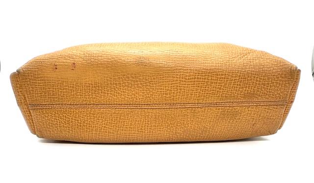 Bolso Loewe Hobo en color Camel