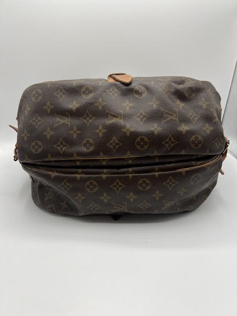 Bolso Louis Vuitton Saumur Monogram