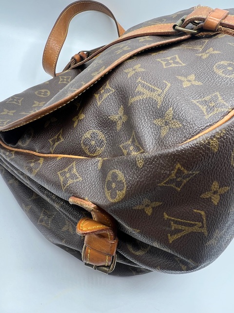Bolso Louis Vuitton Saumur Monogram
