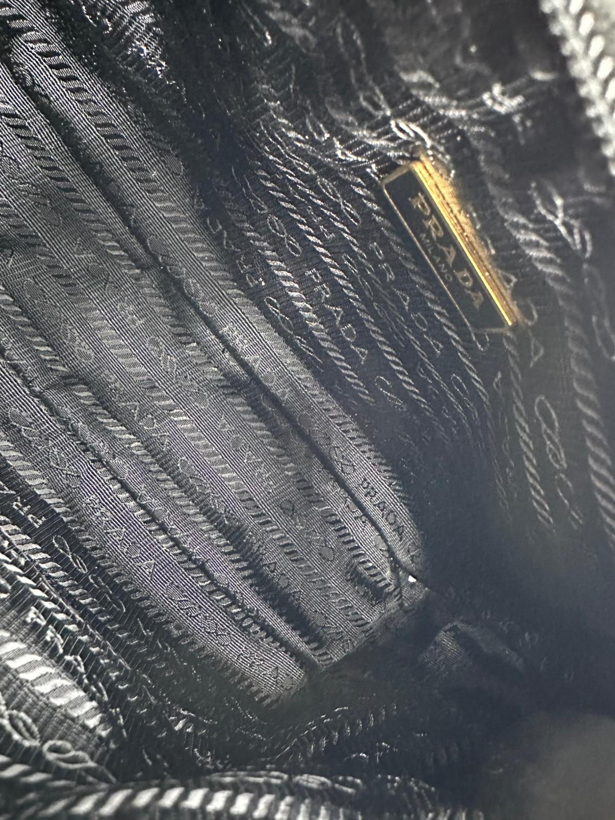 bolso Prada de nylon acolchado