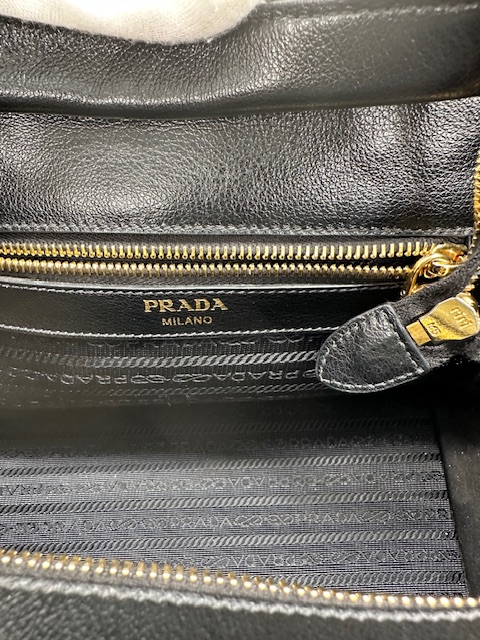 Bolso Prada Negro Con Bandolera
