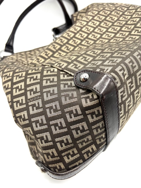 Bolso tote Fendi Zucchino marron