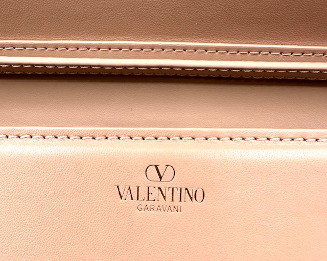 Bolso Valentino Garavani Lòco Rosa Pálido
