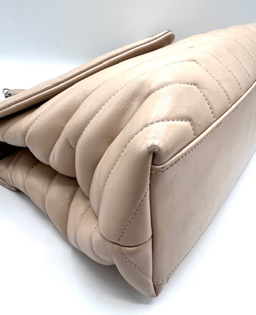 Bolso YSL Lou Lou color crema