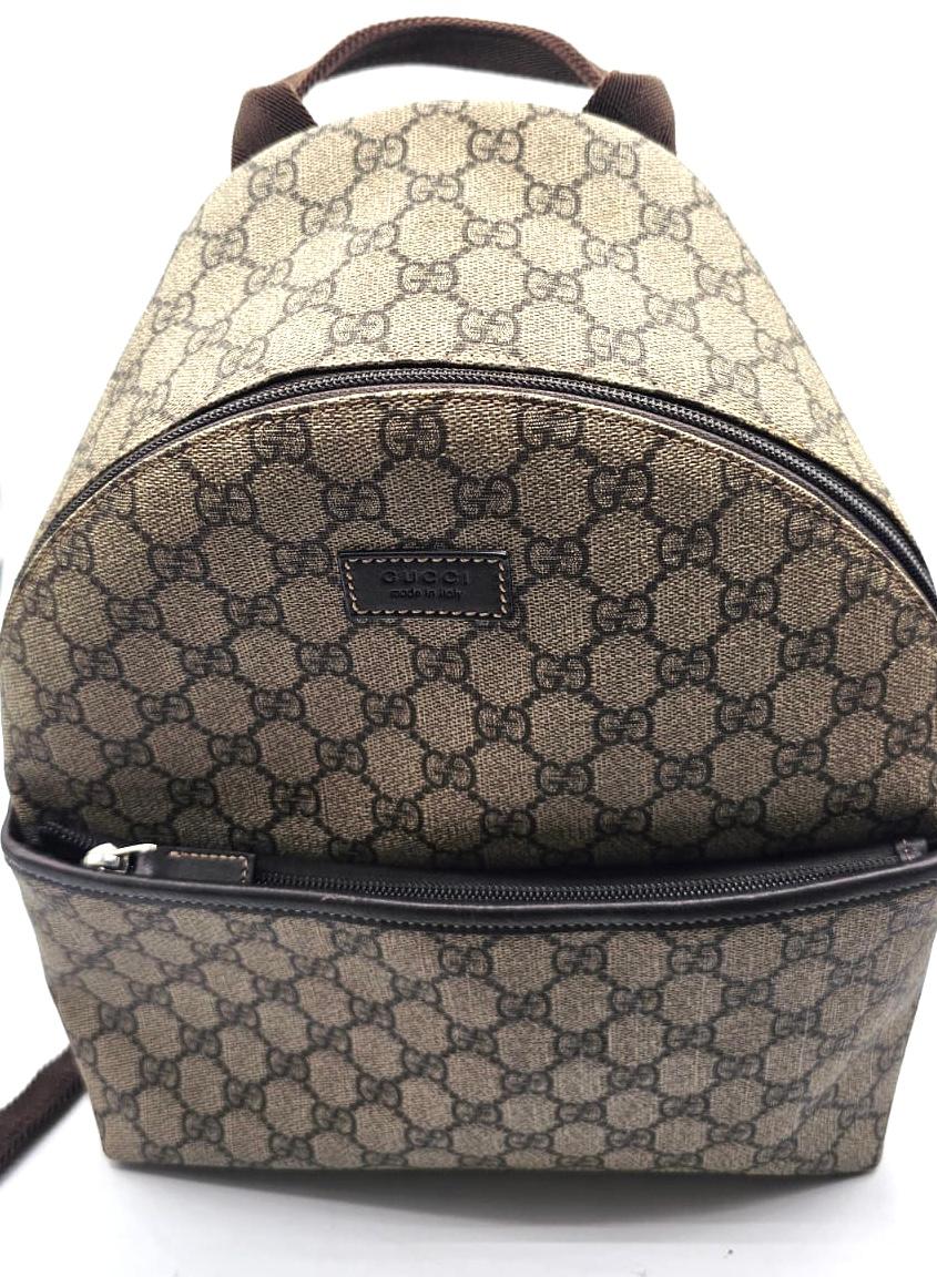 mochila Gucci GG Supreme