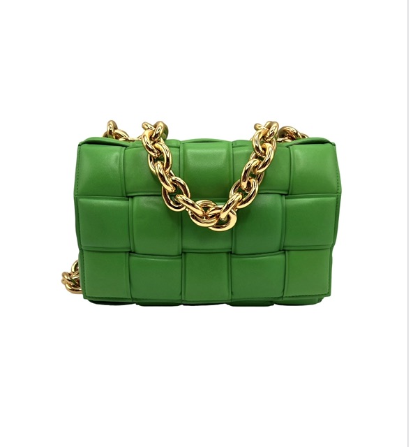 Bottega Veneta Cassette Chain Bag en cuero verde