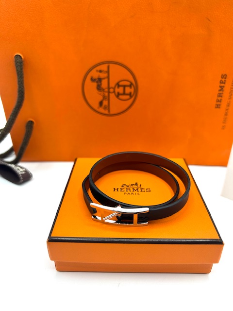 Brazalete Hermès de cuero negro