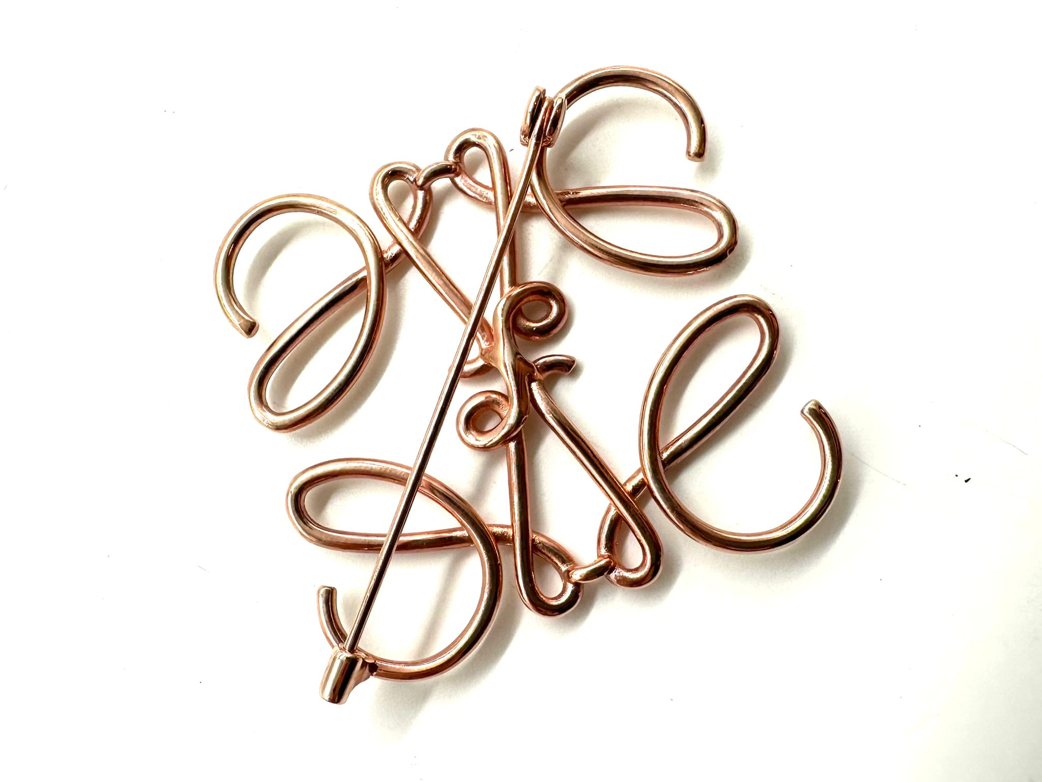Broche Anagrama Loewe