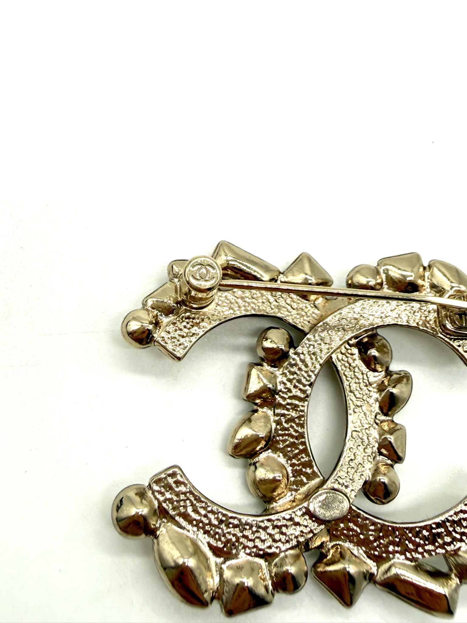 Broche Chanel