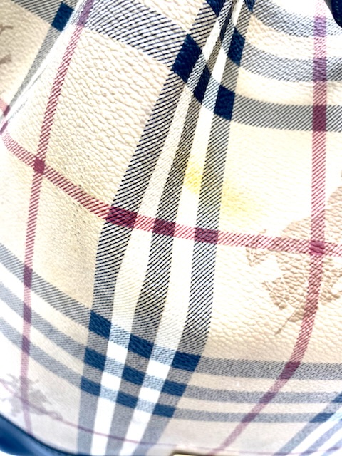 Bucket Burberry