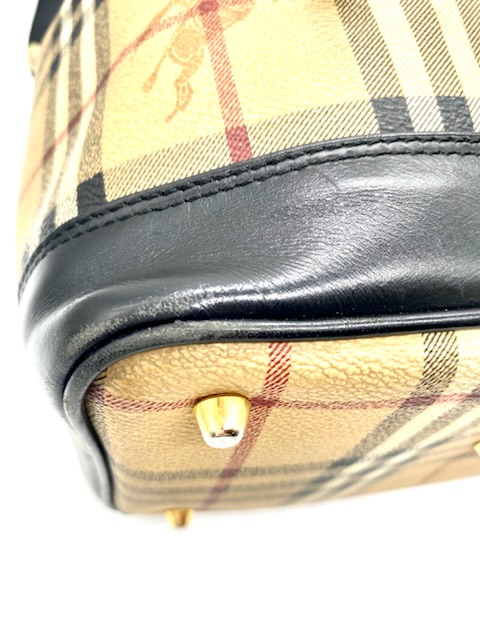 Bucket Burberry