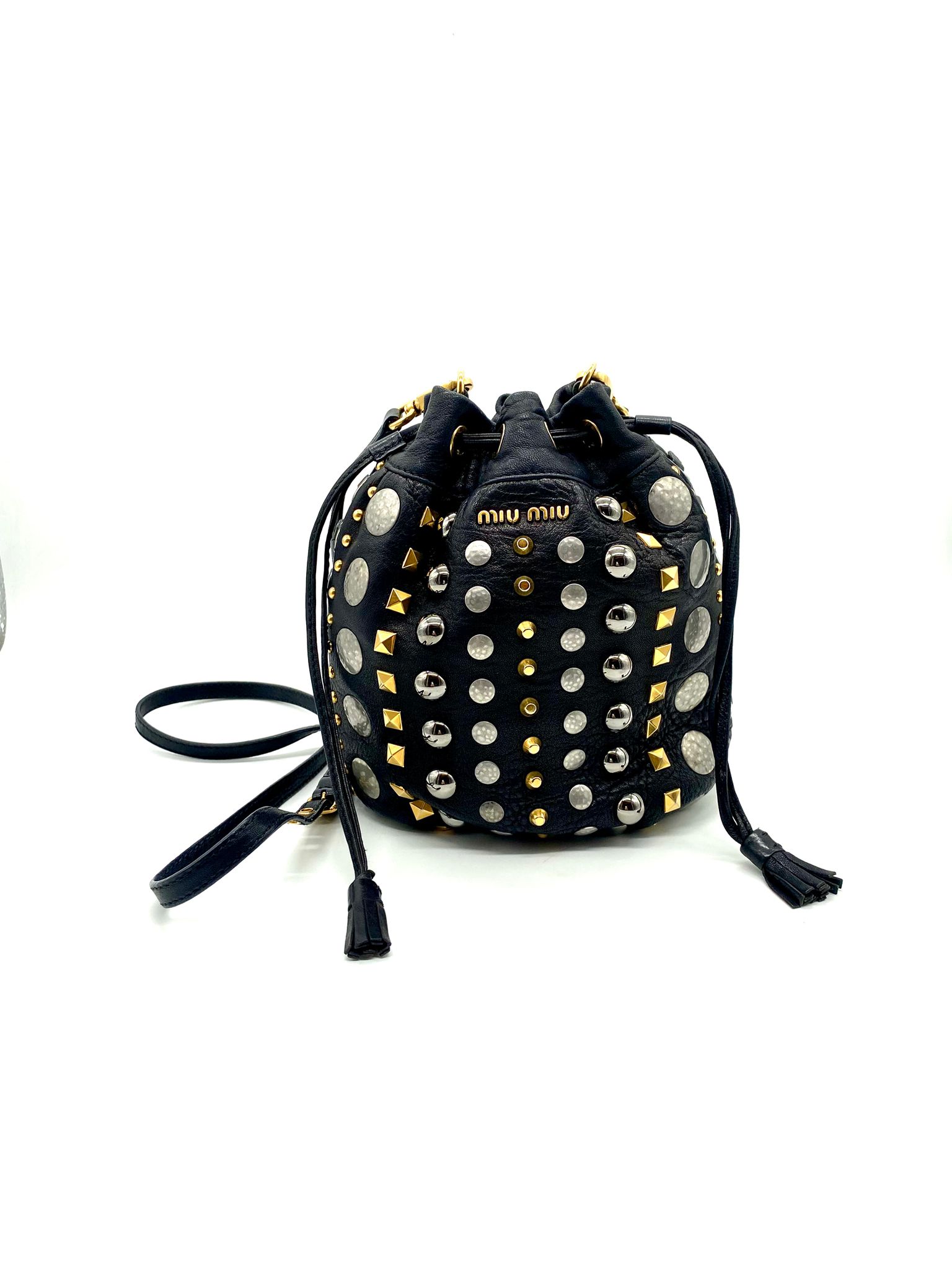 bucket miu miu