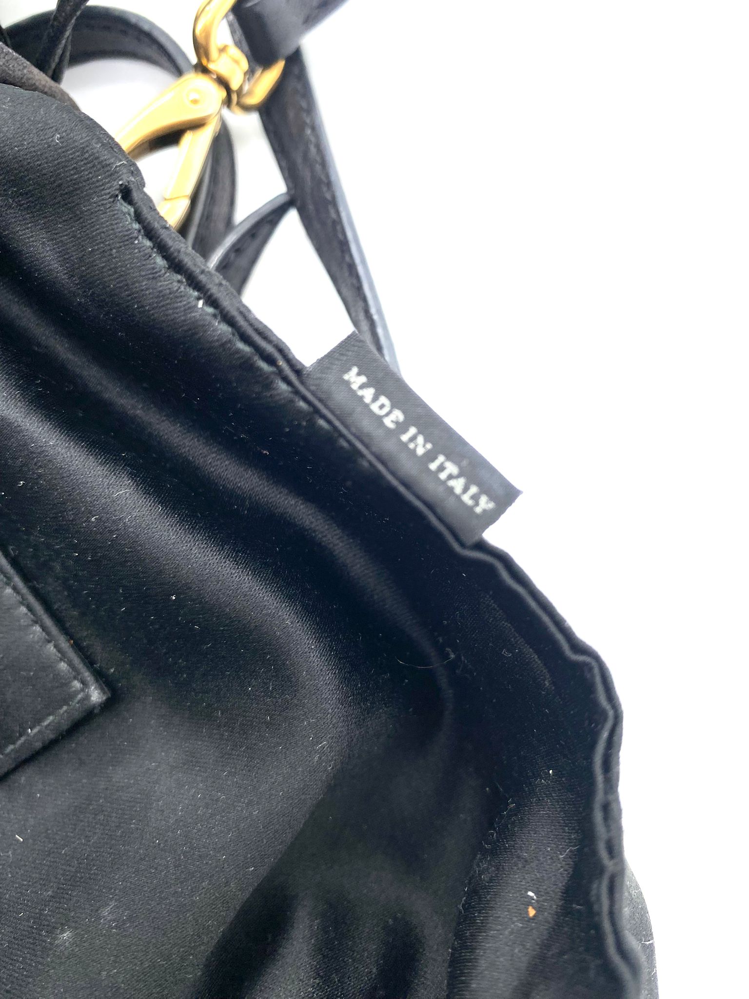 bucket miu miu