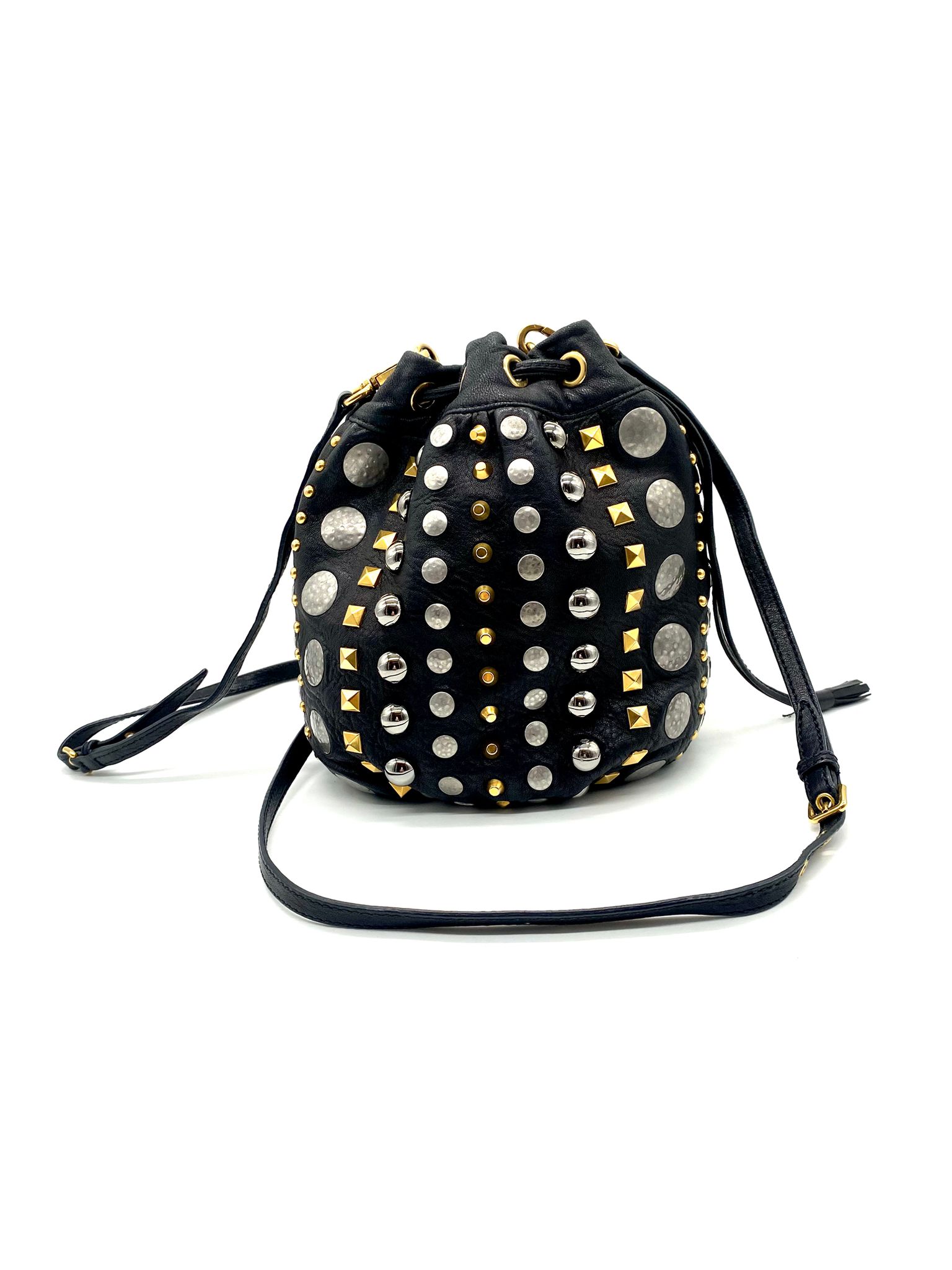bucket miu miu