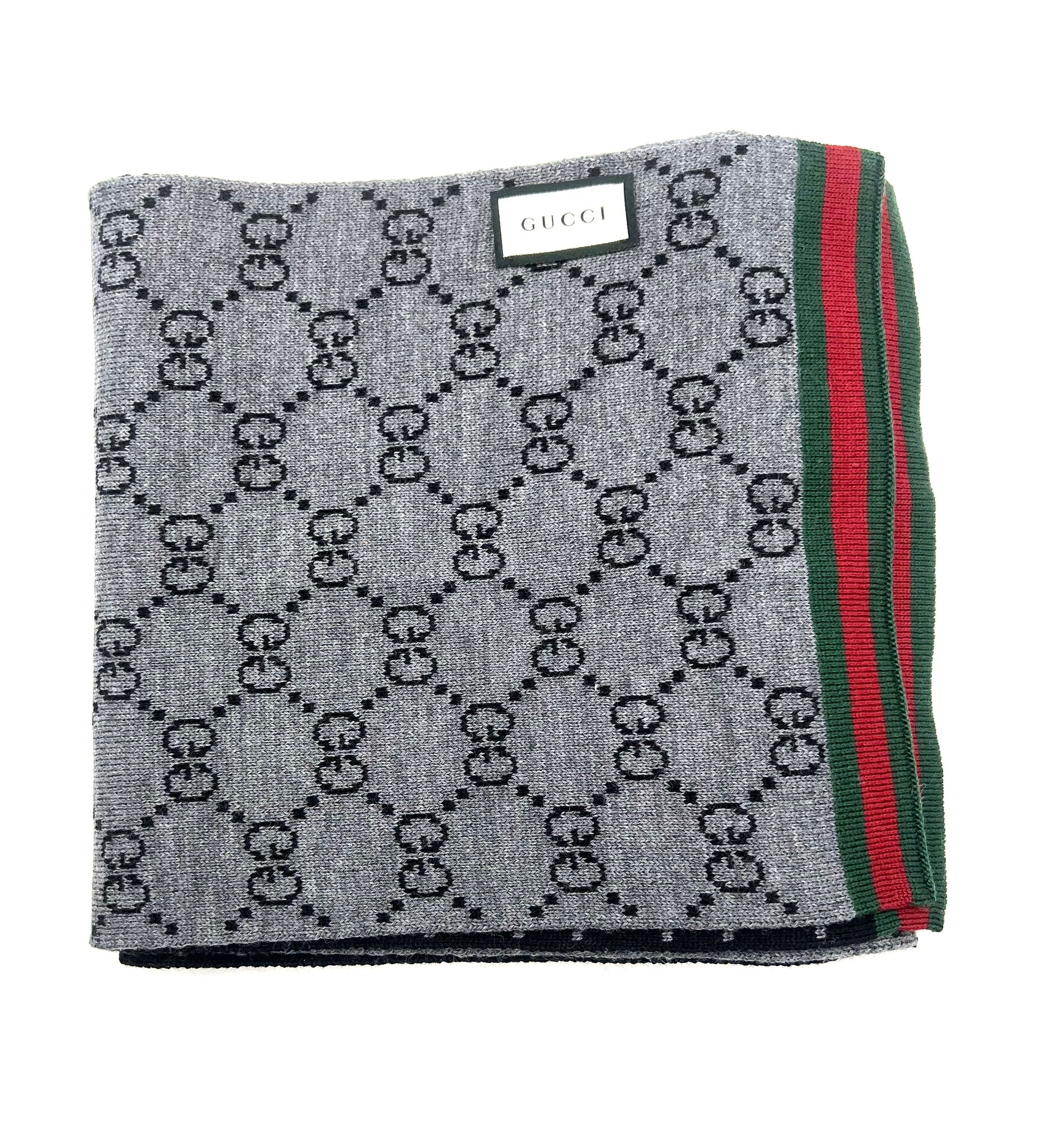 bufanda gucci