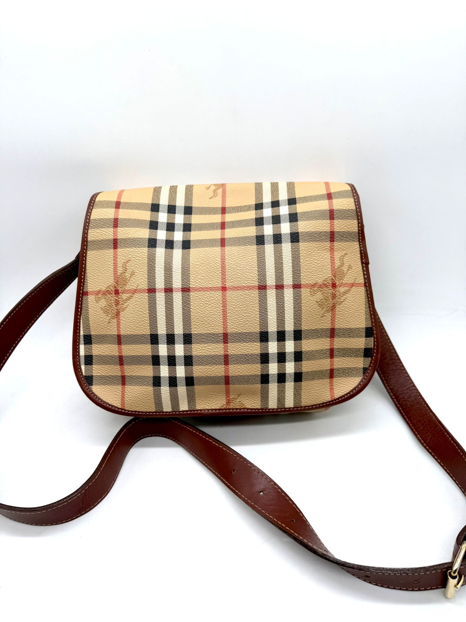 Burberry Round