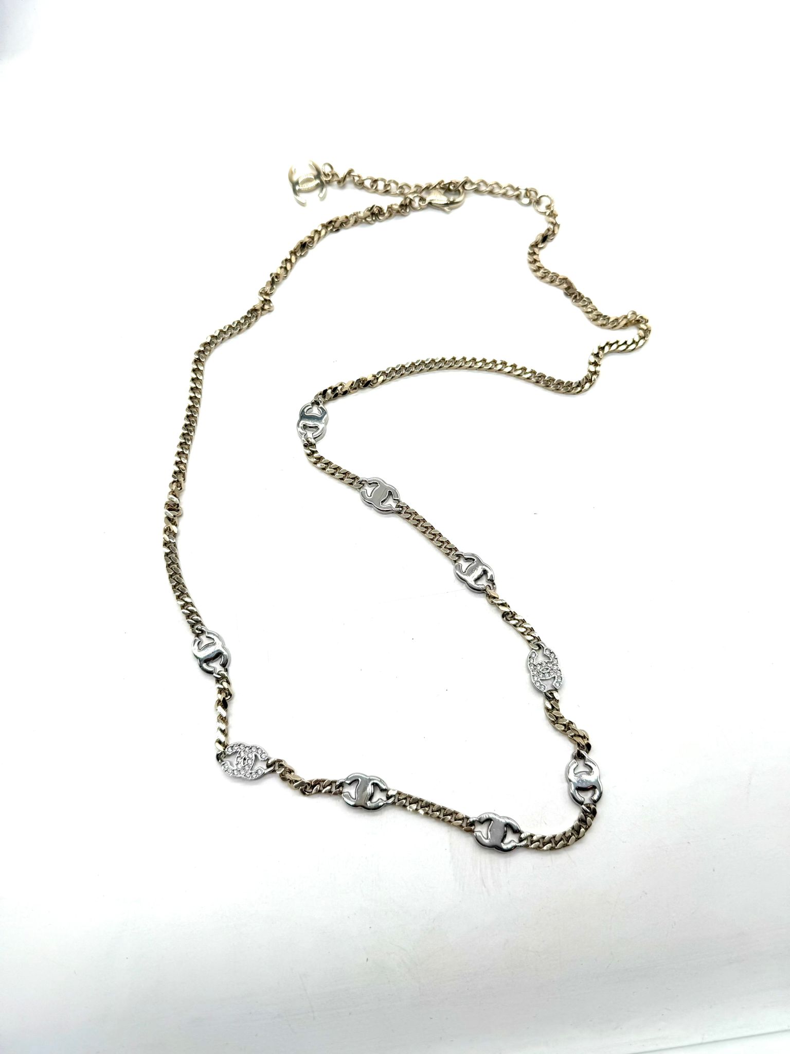cadena Chanel