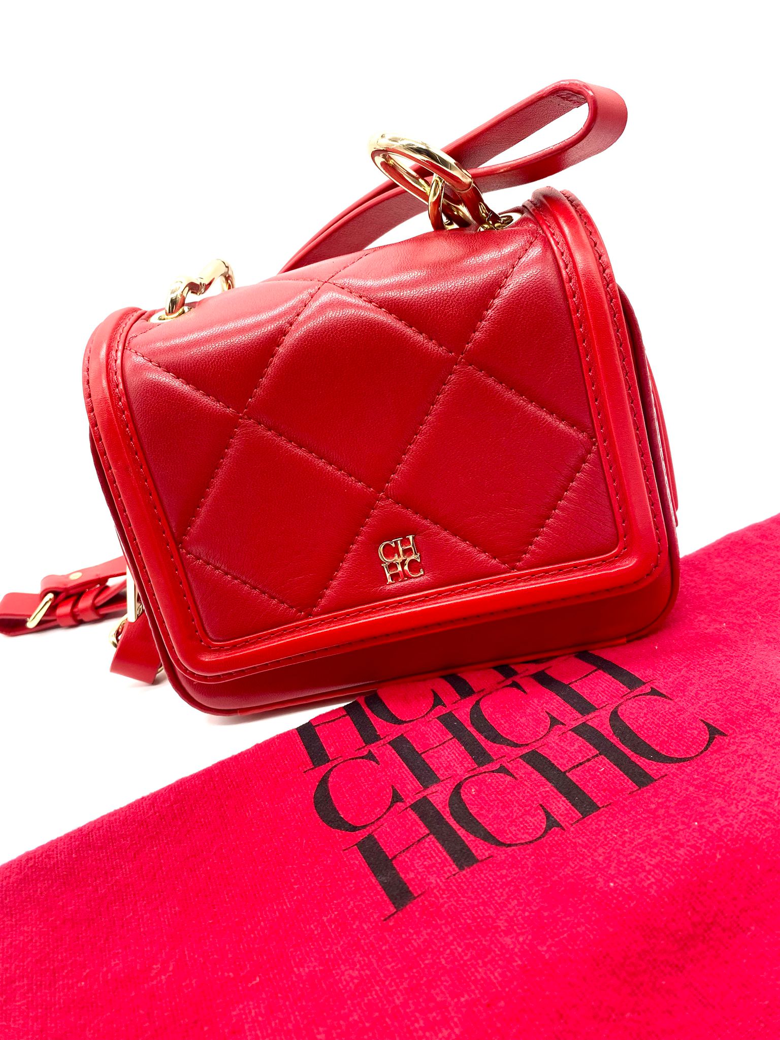 carolina herrera cuero rojo