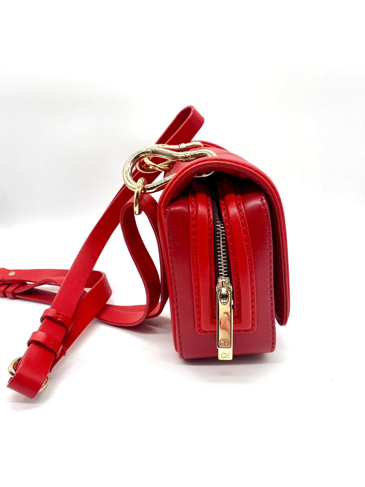 carolina herrera cuero rojo