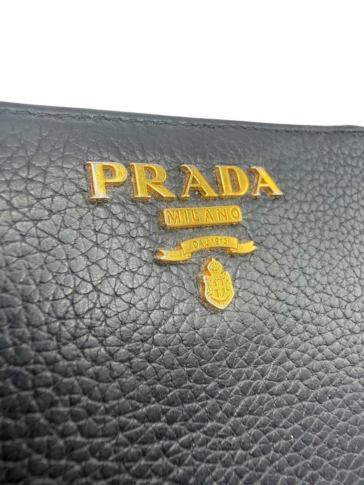 Cartera compacta Prada