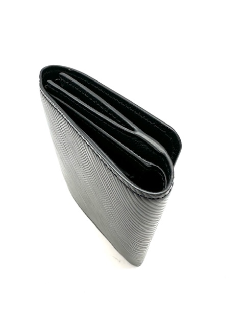CARTERA COMPACTA TWIST EN PIEL NEGRA EPI CON CHIP