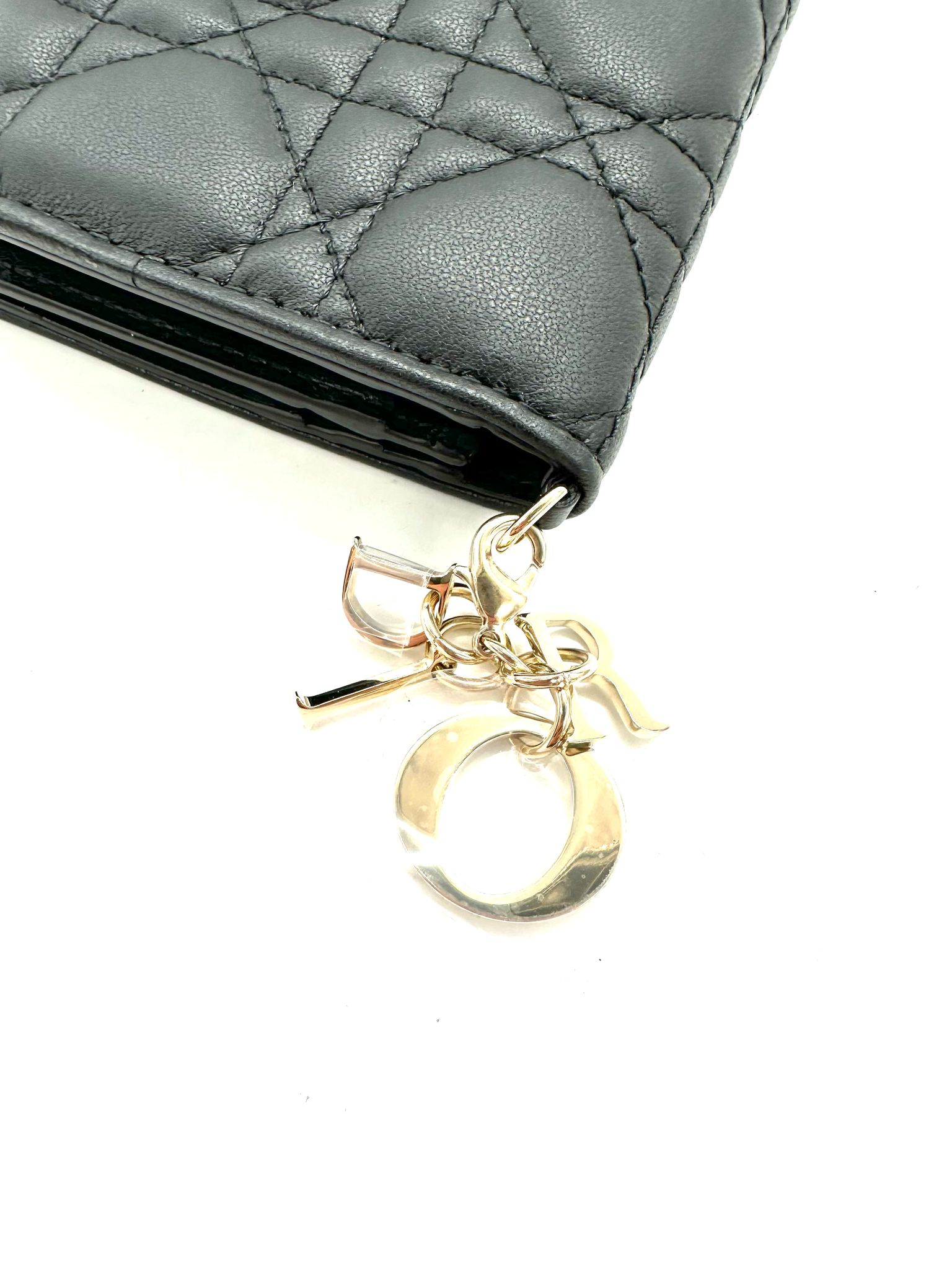 cartera dior caro