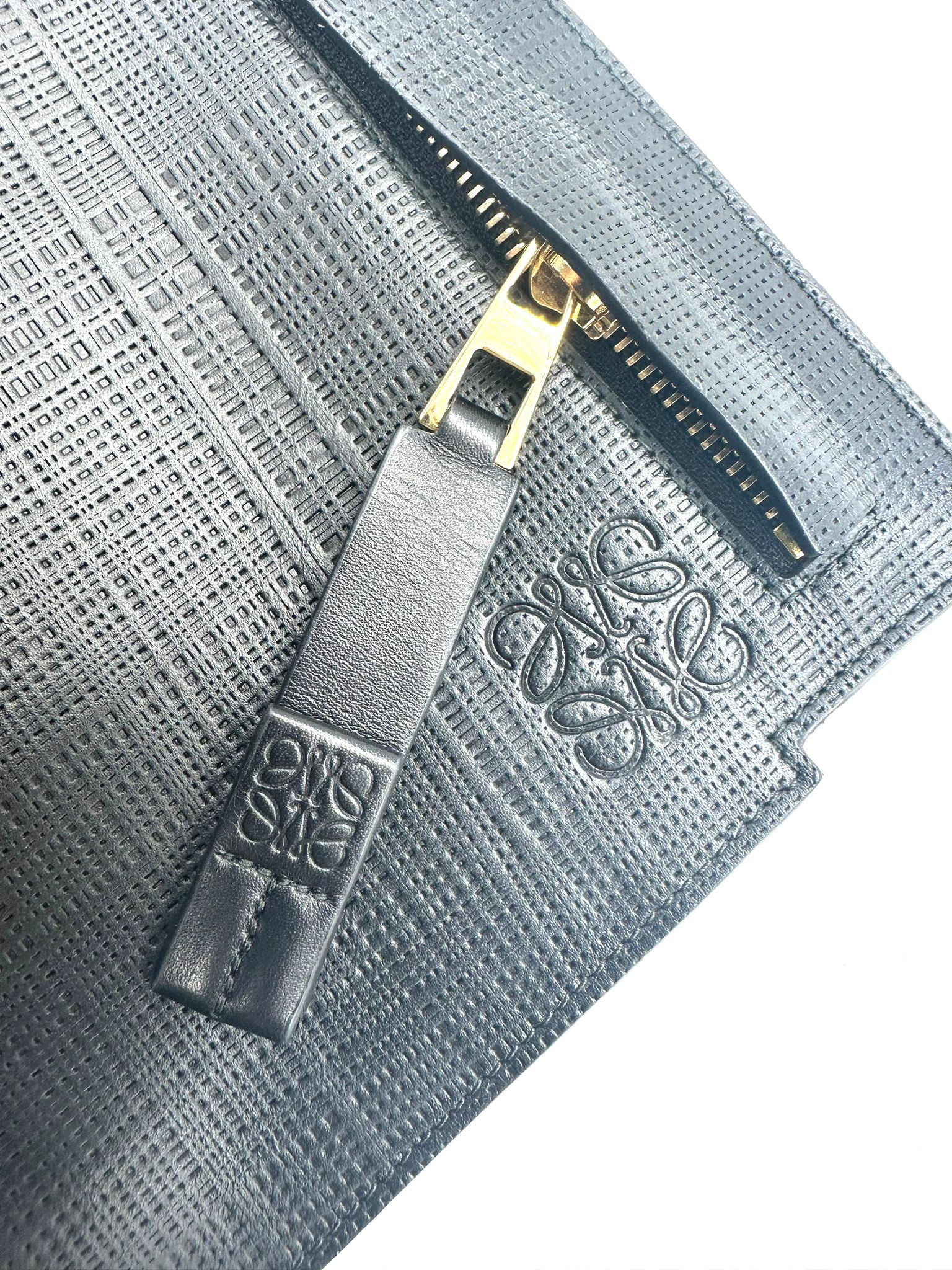 cartera Loewe