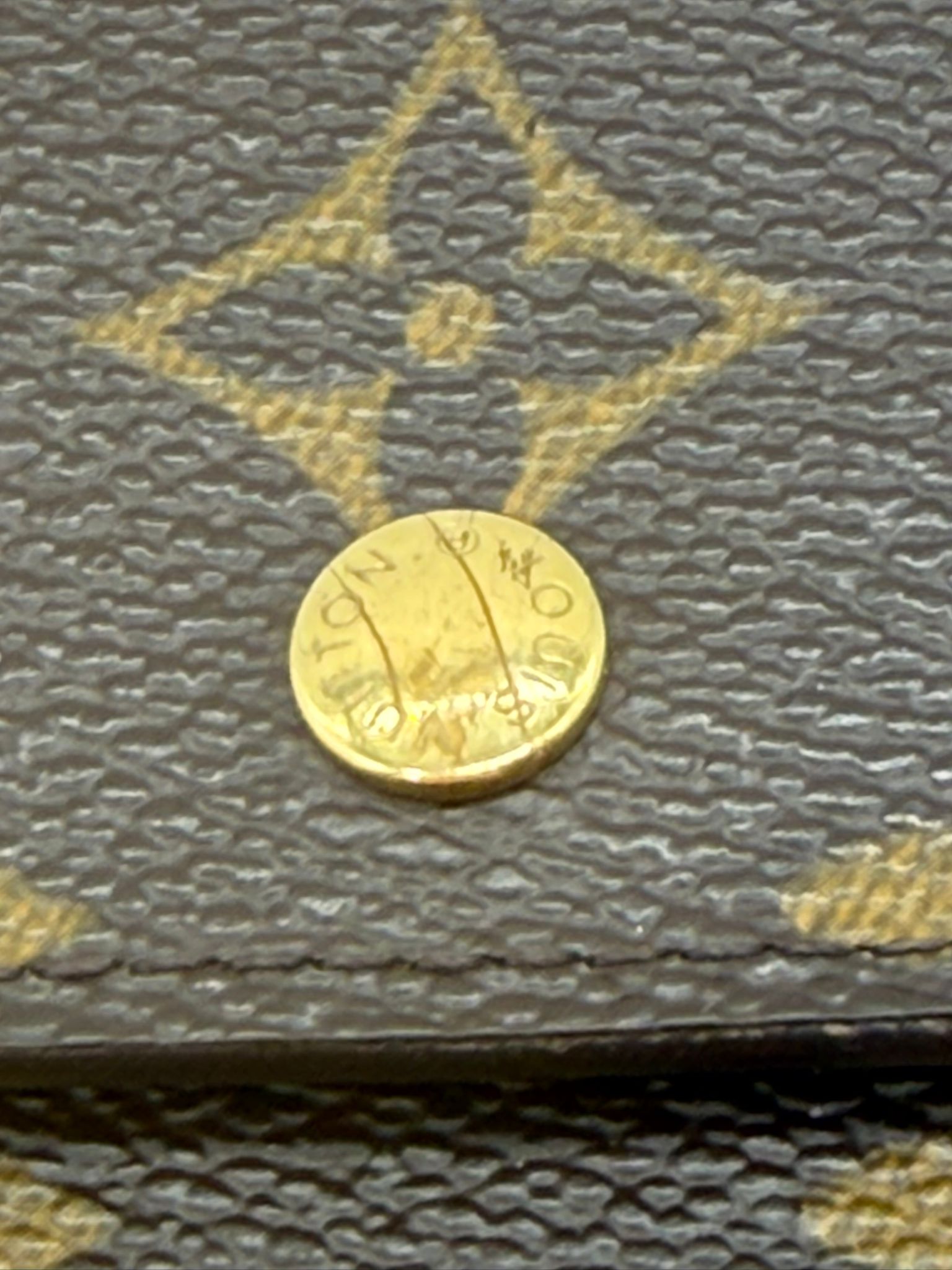 Cartera LV