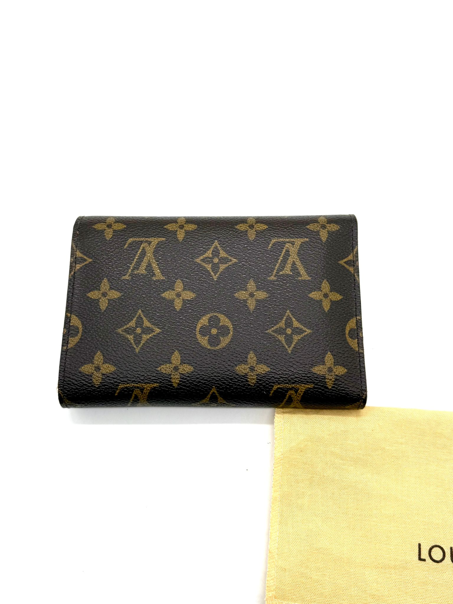 Cartera LV