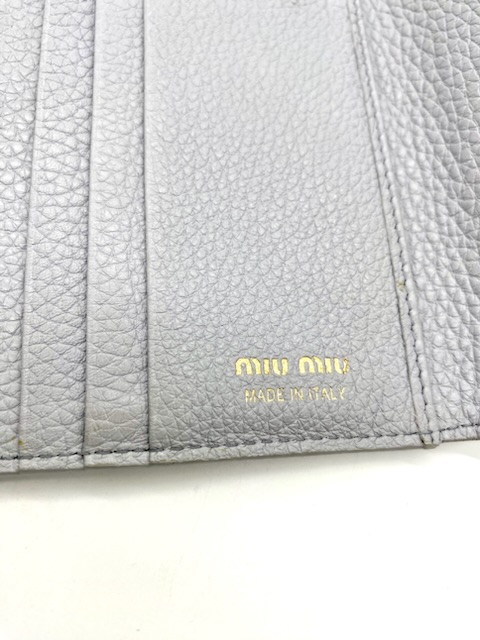 Cartera MiuMiu gris