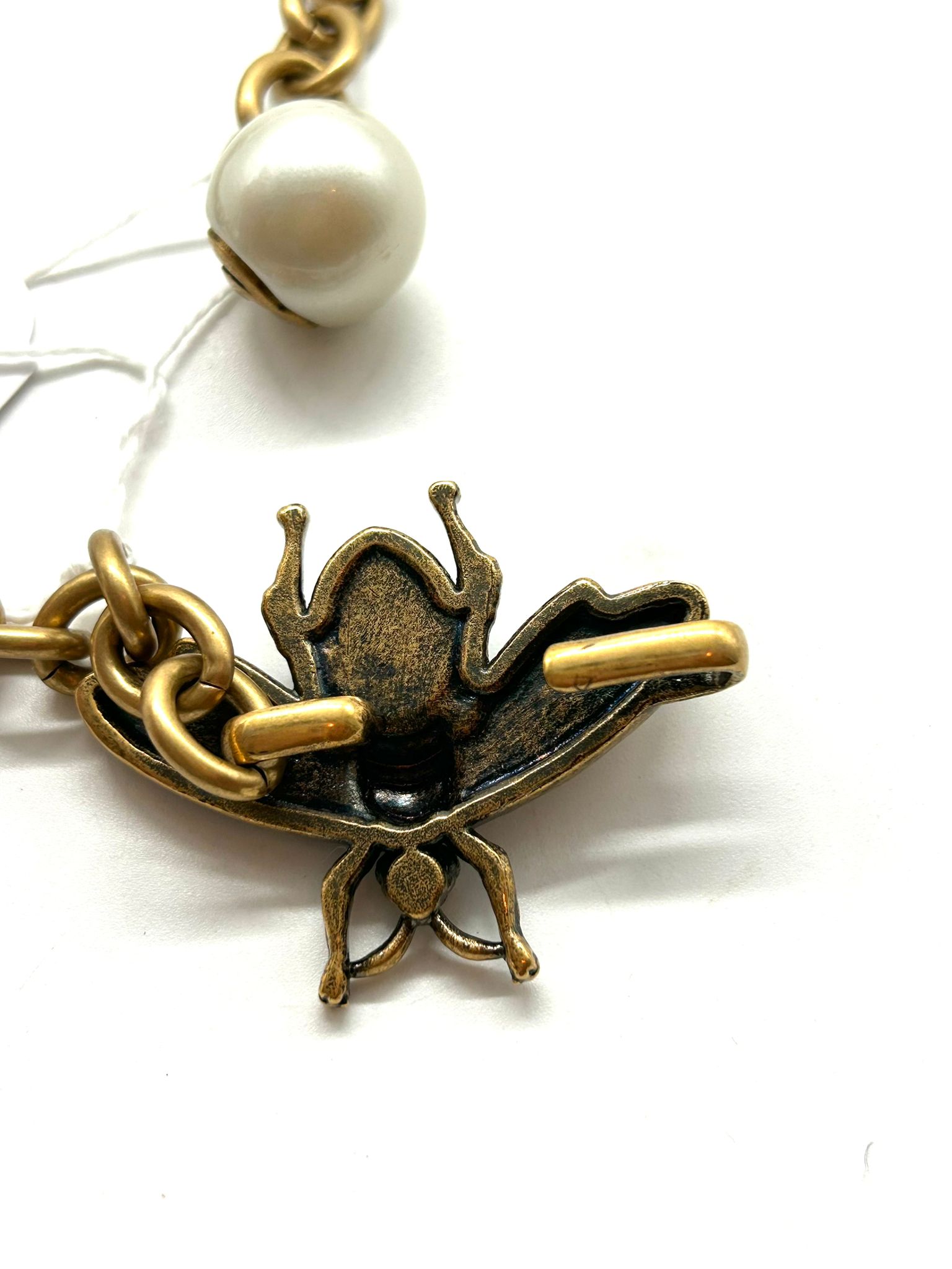 chain bee gucci