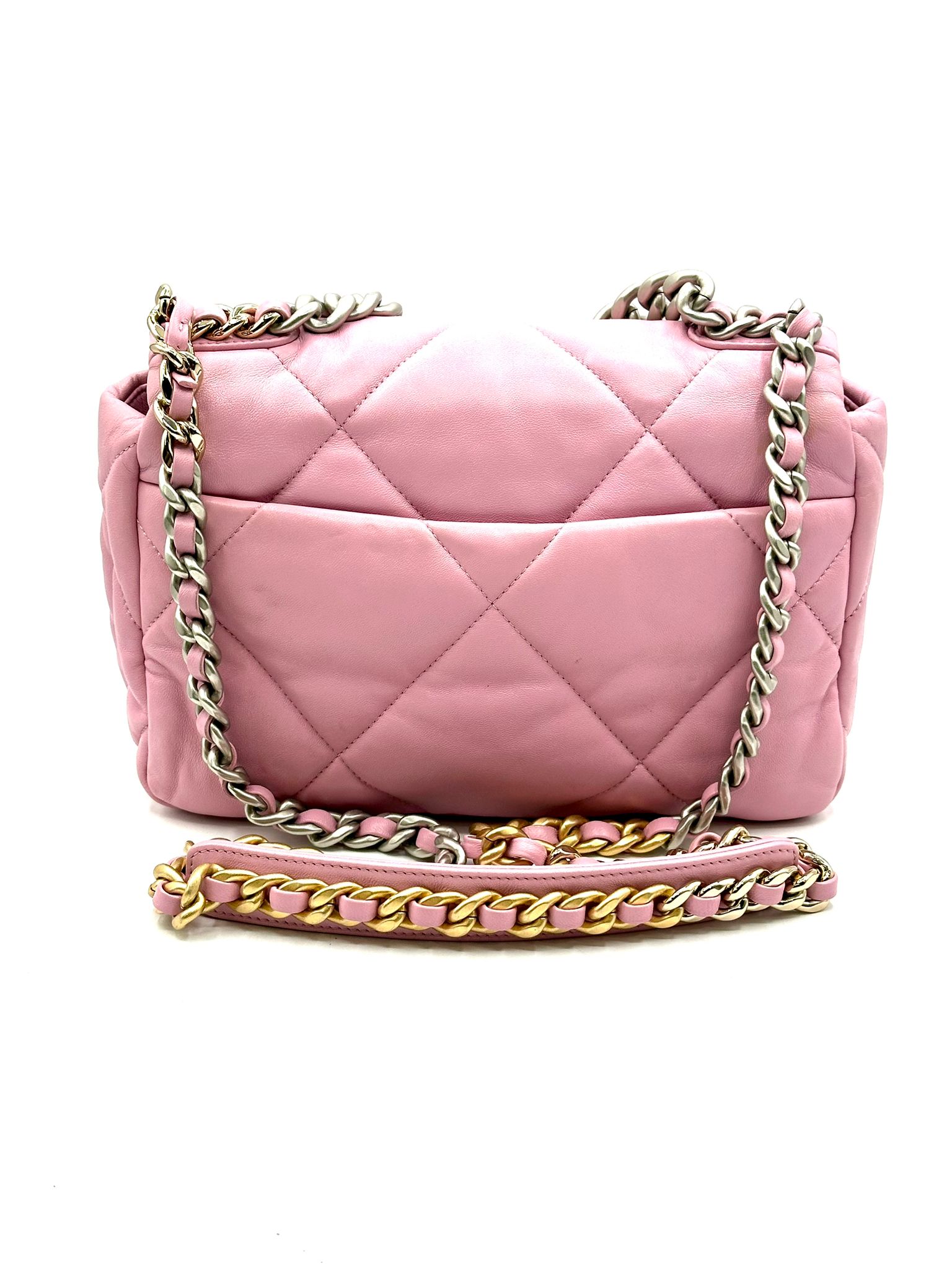 Chanel 19