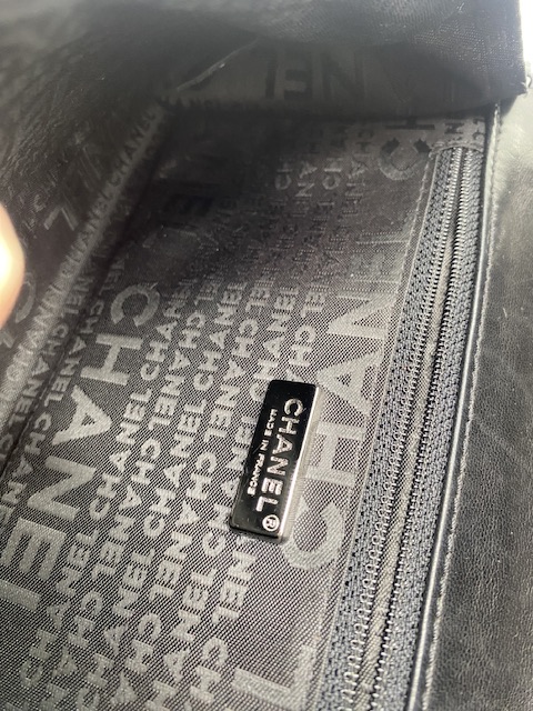 RESERVADO Chanel Chocolate Bar Limited Edition