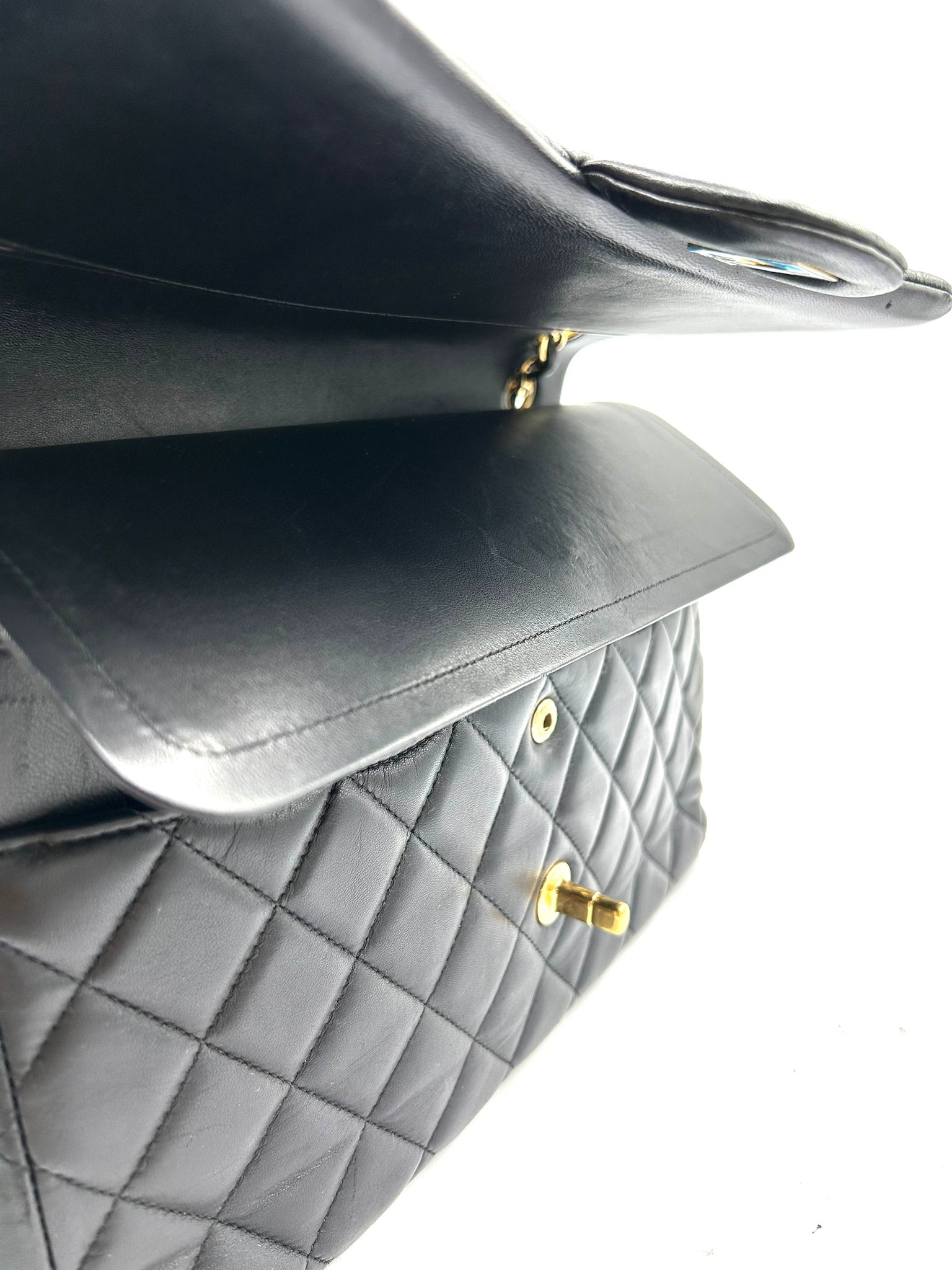 chanel jumbo lambskin