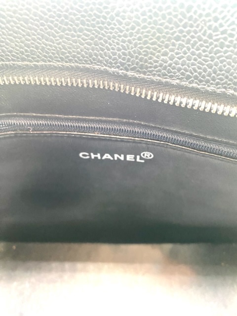 Chanel Médaillon