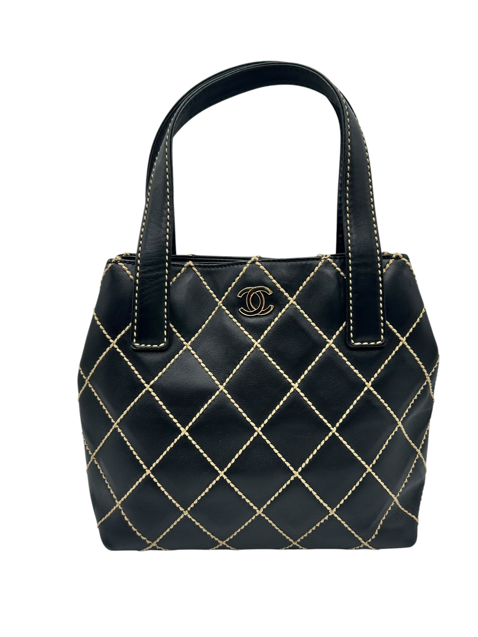 Chanel Wild Stitch cuero negro