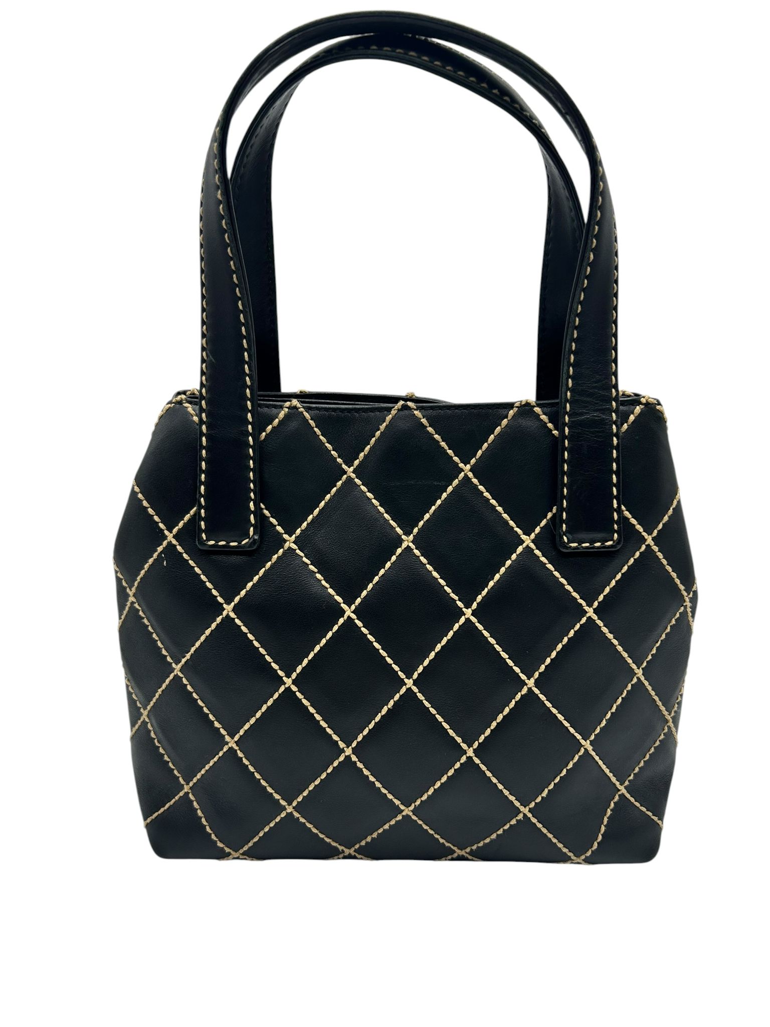 Chanel Wild Stitch cuero negro