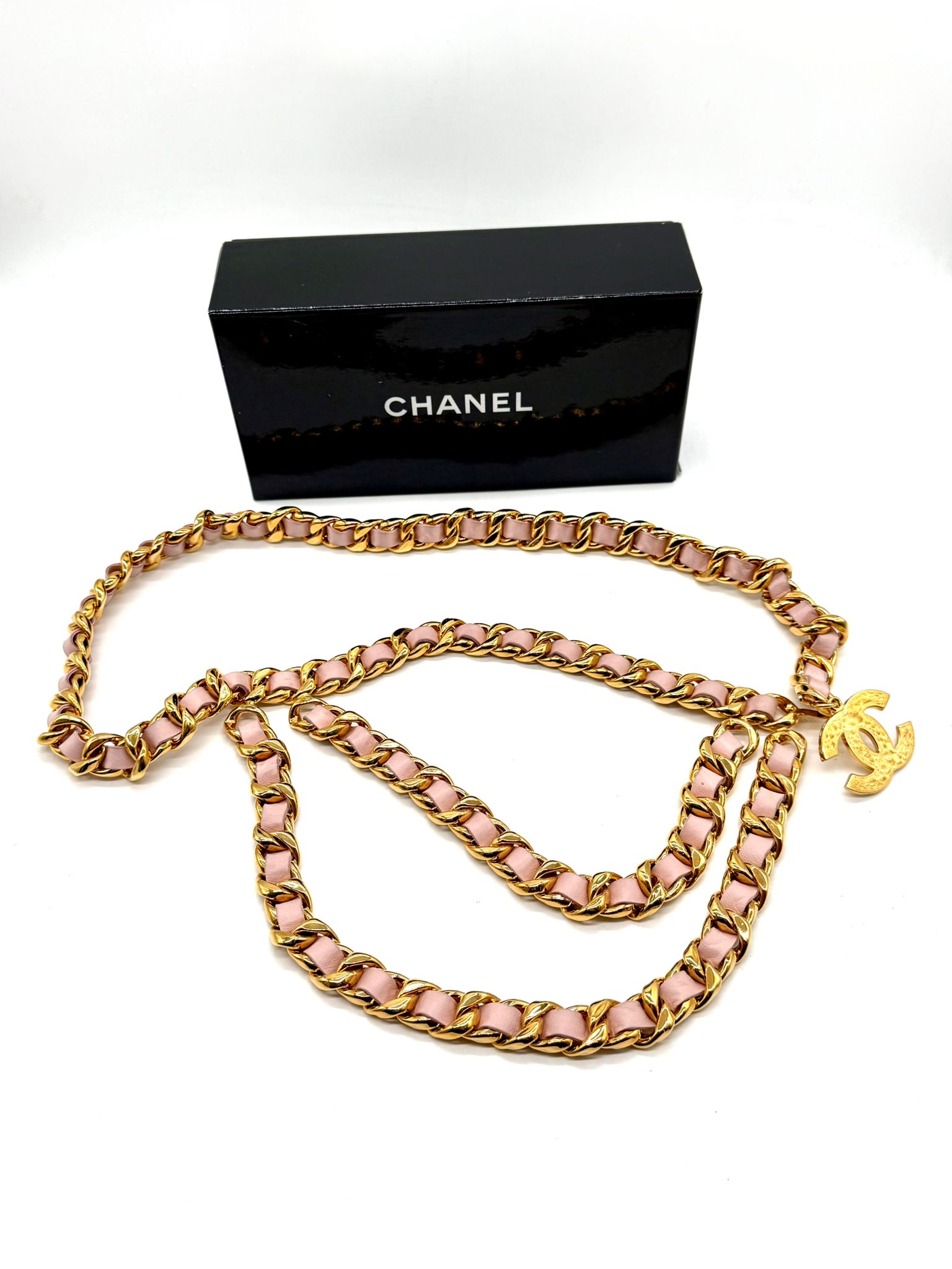 cinturon cadena chanel