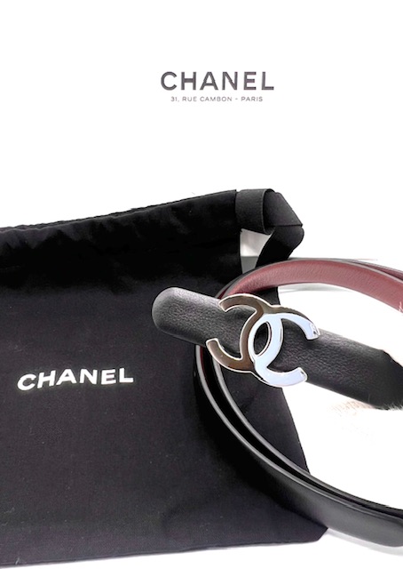 Cinturón Chanel reversible con hebilla CC