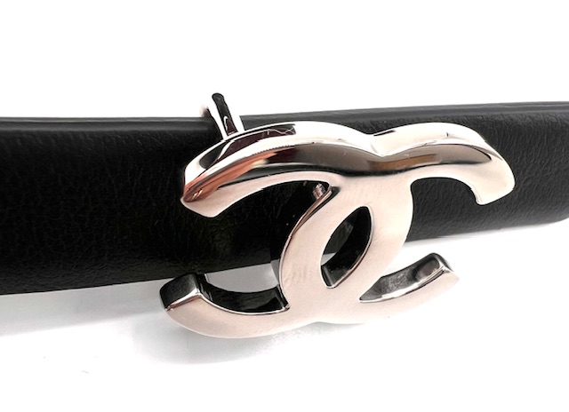 Cinturón Chanel reversible con hebilla CC
