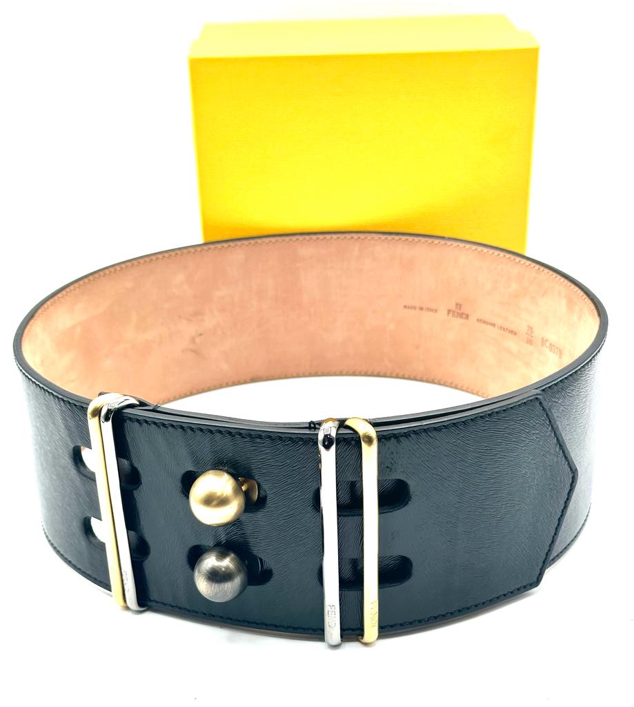 cinturón fendi