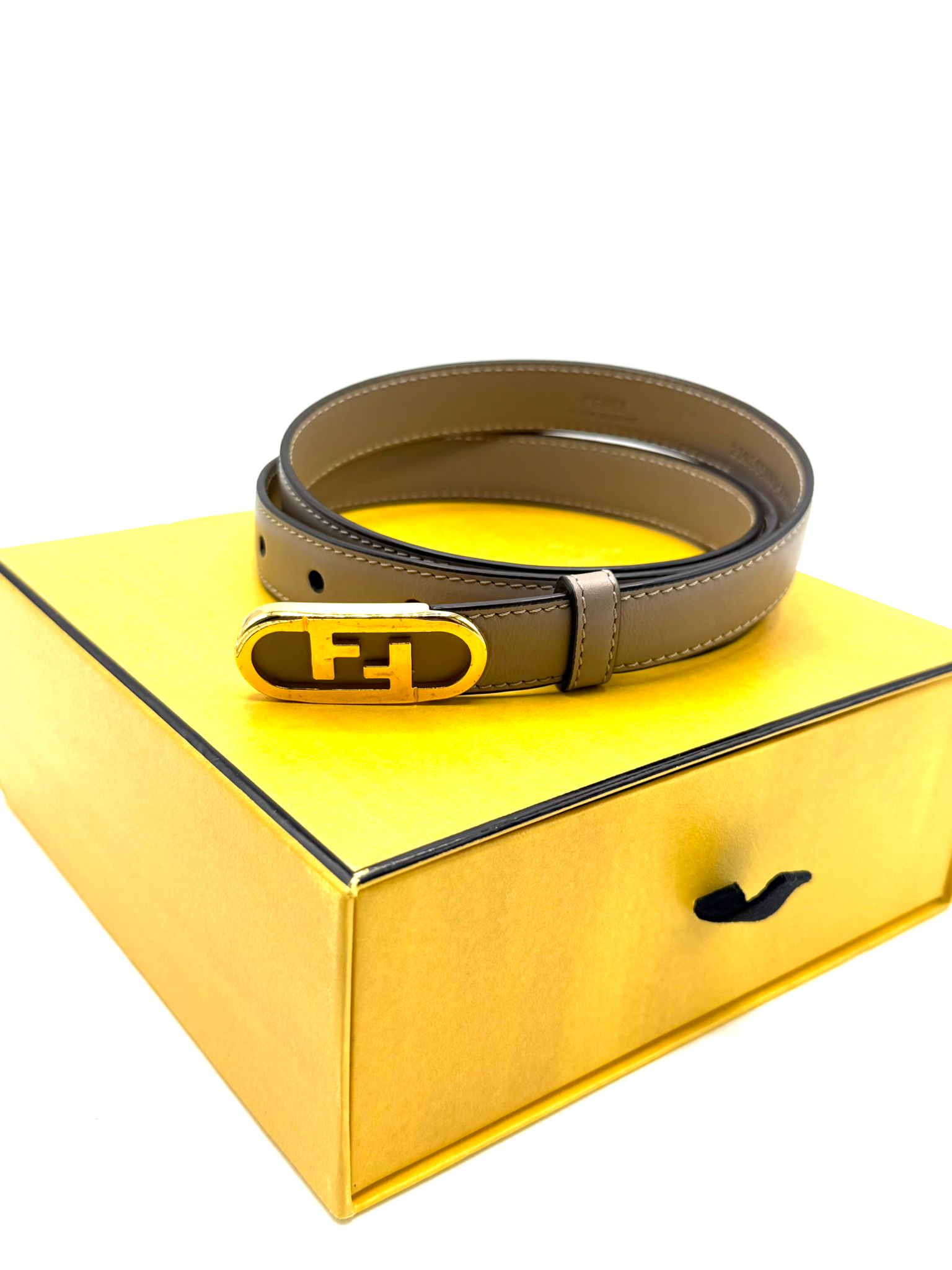 cinturón Fendi Selleria Leather